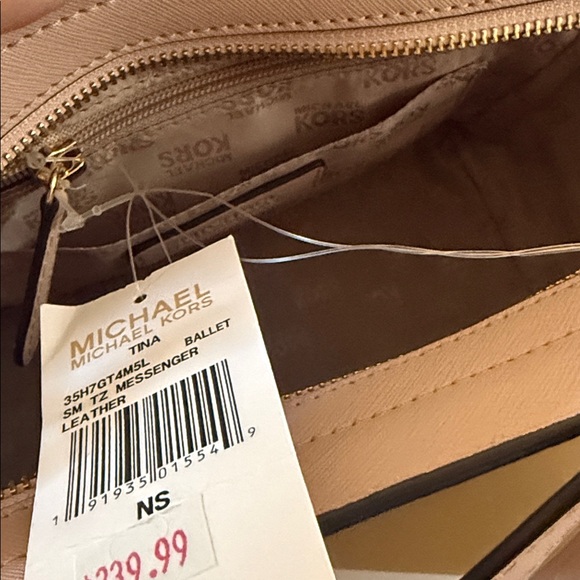 Michael Kors Tina Crossbody Purses Leather 9.5x7.5 Gold Hardware - Picture 5 of 9